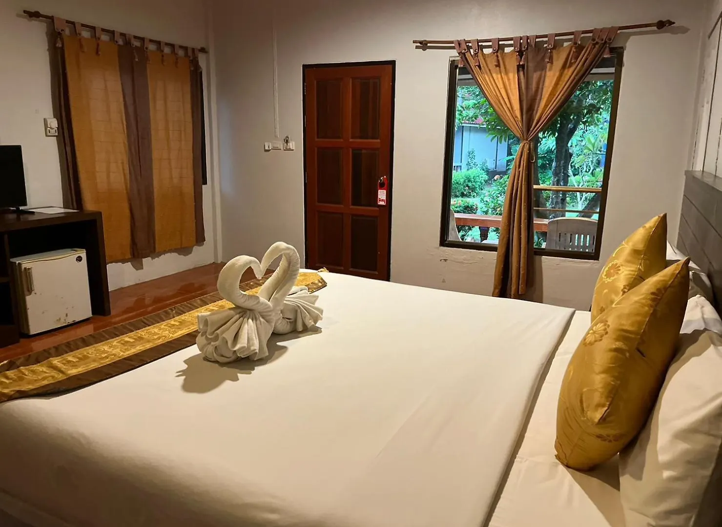 Lanta Nice Beach Resort - Sha Extra Plus Ko Lanta 3*,